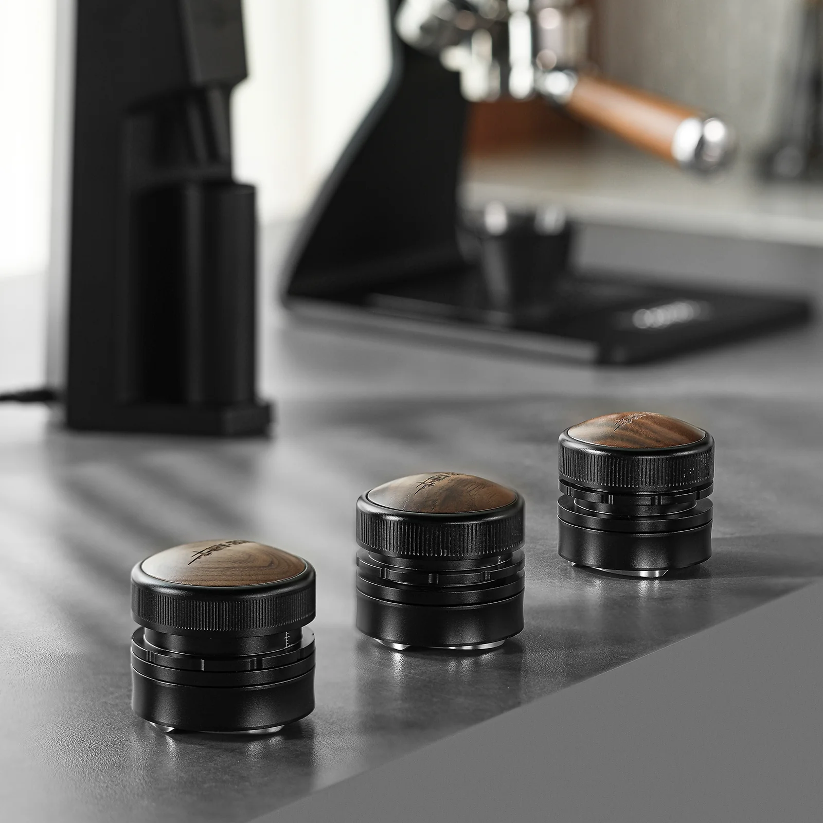 Cyclone Gravity Coffee Distributor l 58mm Universal (MHW-3BOMBER) - الصورة 2